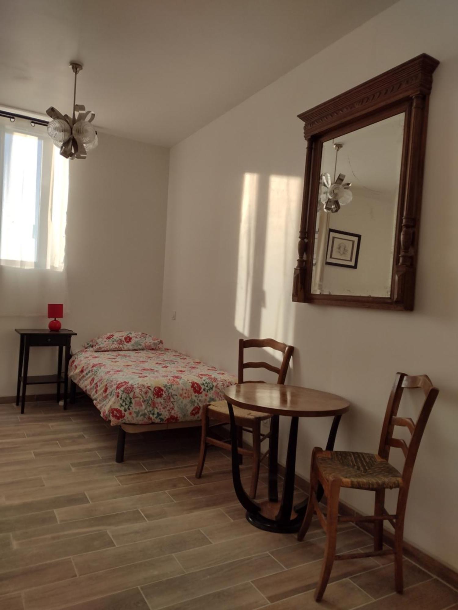 Les Gites Du Lauzon Montsegur-sur-Lauzon Room photo